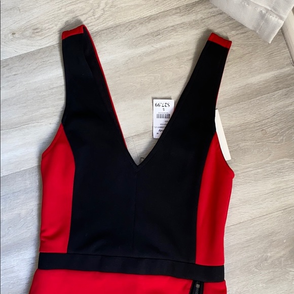 Red dress - Picture 3 of 5